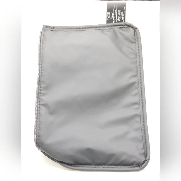 Dior Beauty Pouch - Picture 8 of 8